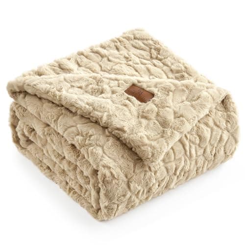 Cozy Bliss Faux Fur Throw Blanket for Couch, Fuzzy Soft Plush Thick Warm Fluffy Reversible Wave Textured Blanket for Sofa Bedroom Living Room, 55 * 70 Inches Khaki